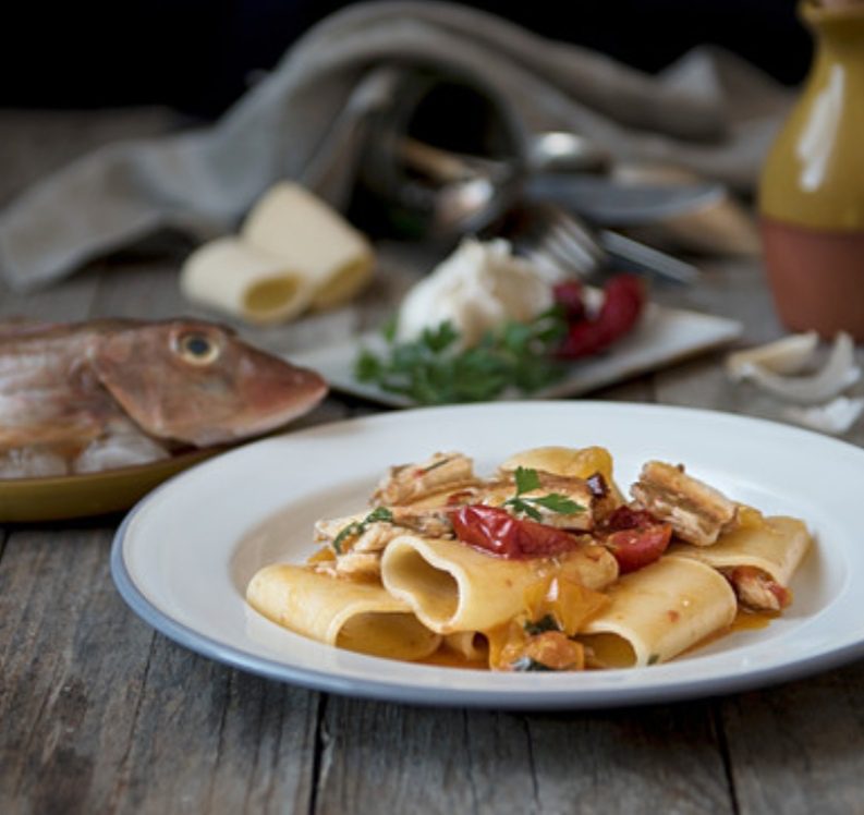 Paccheri al coccio gallinella di mare