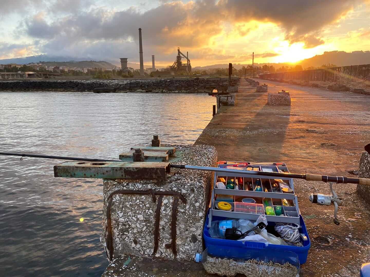 Consigli per scegliere gli orari migliori per andare a pesca.